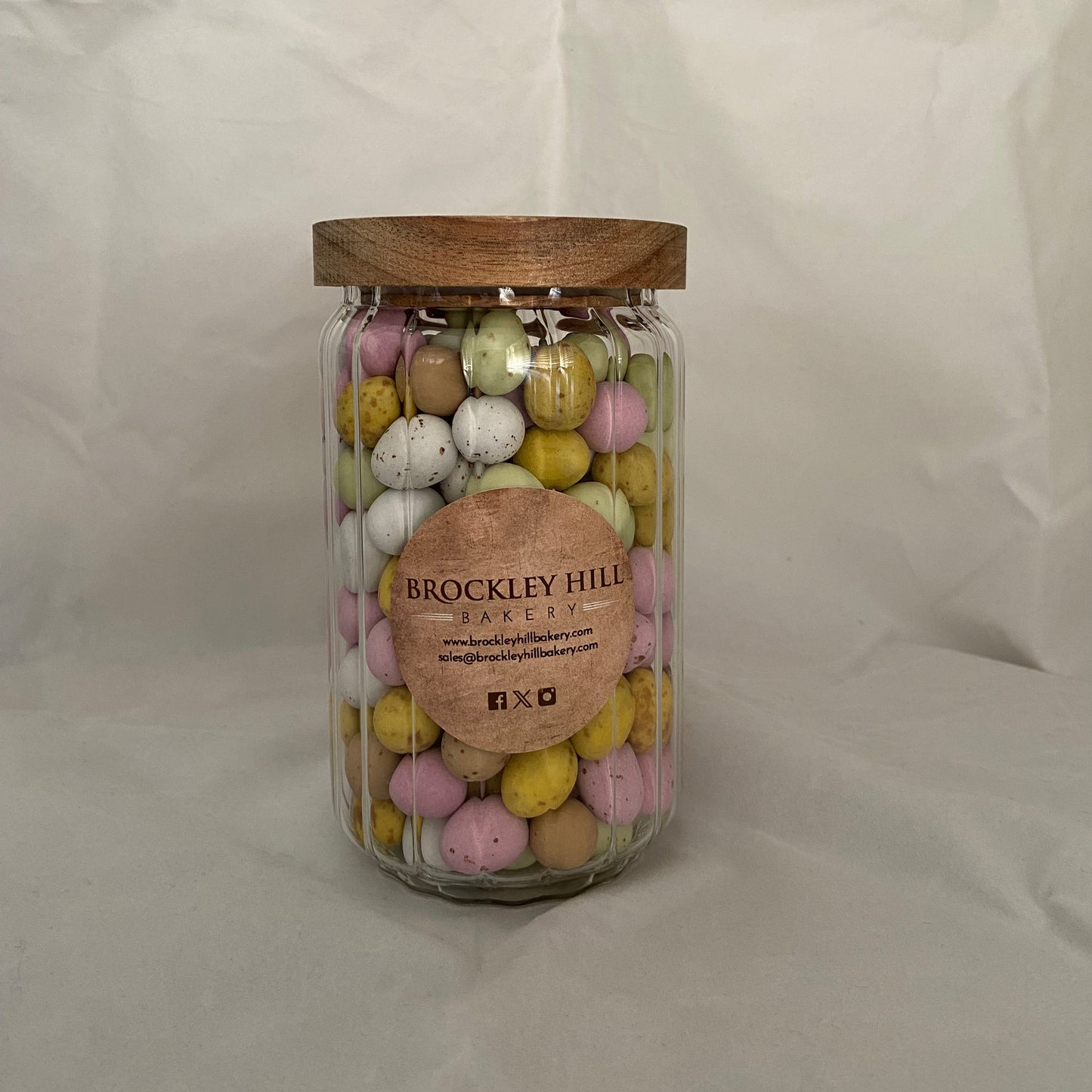Milk Chocolate Mini Eggs in Glass Jars