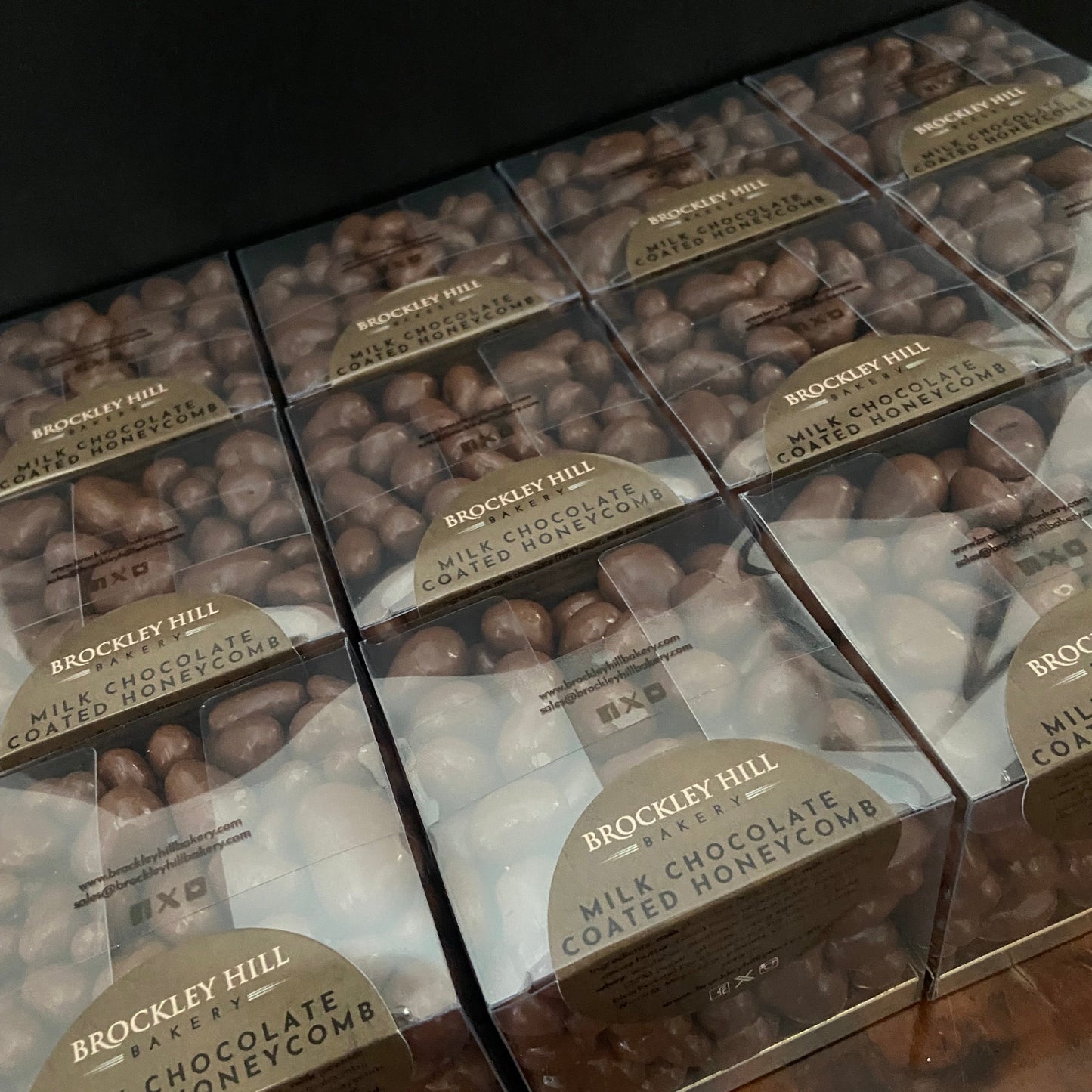 Black Snapshut Gift Box