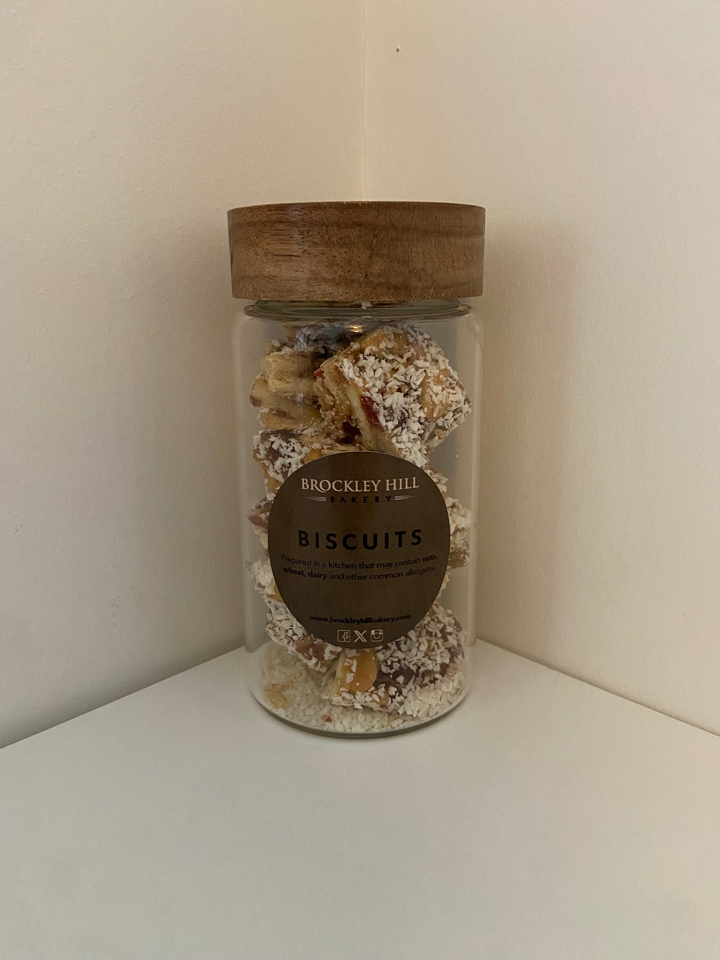 Coconut Sprinkled Date & Biscuit Delights in Cello Bag ℮315g (Egg & Dairy Free)