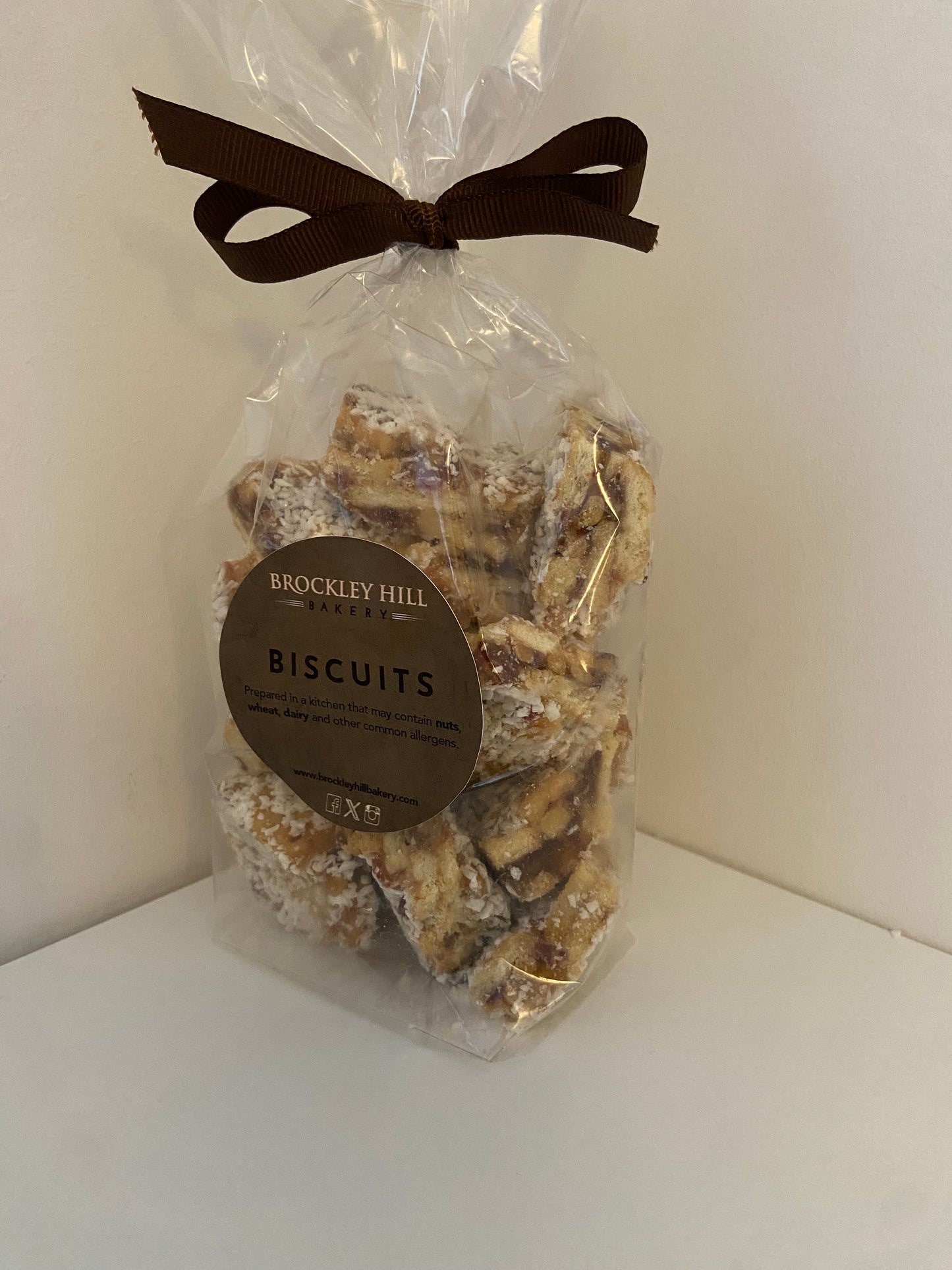 Coconut Sprinkled Date & Biscuit Delights in Cello Bag ℮315g (Egg & Dairy Free)