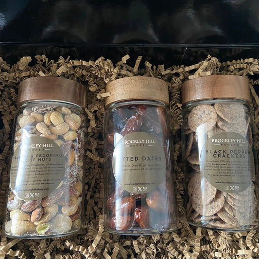 Nuts, Dates & Crackers Git Box