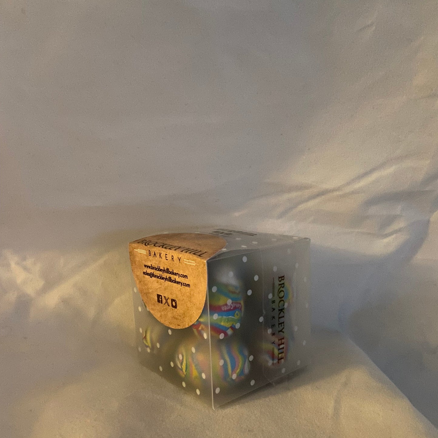 Milk Chocolate Eggs with a Crème & Cereal Filling