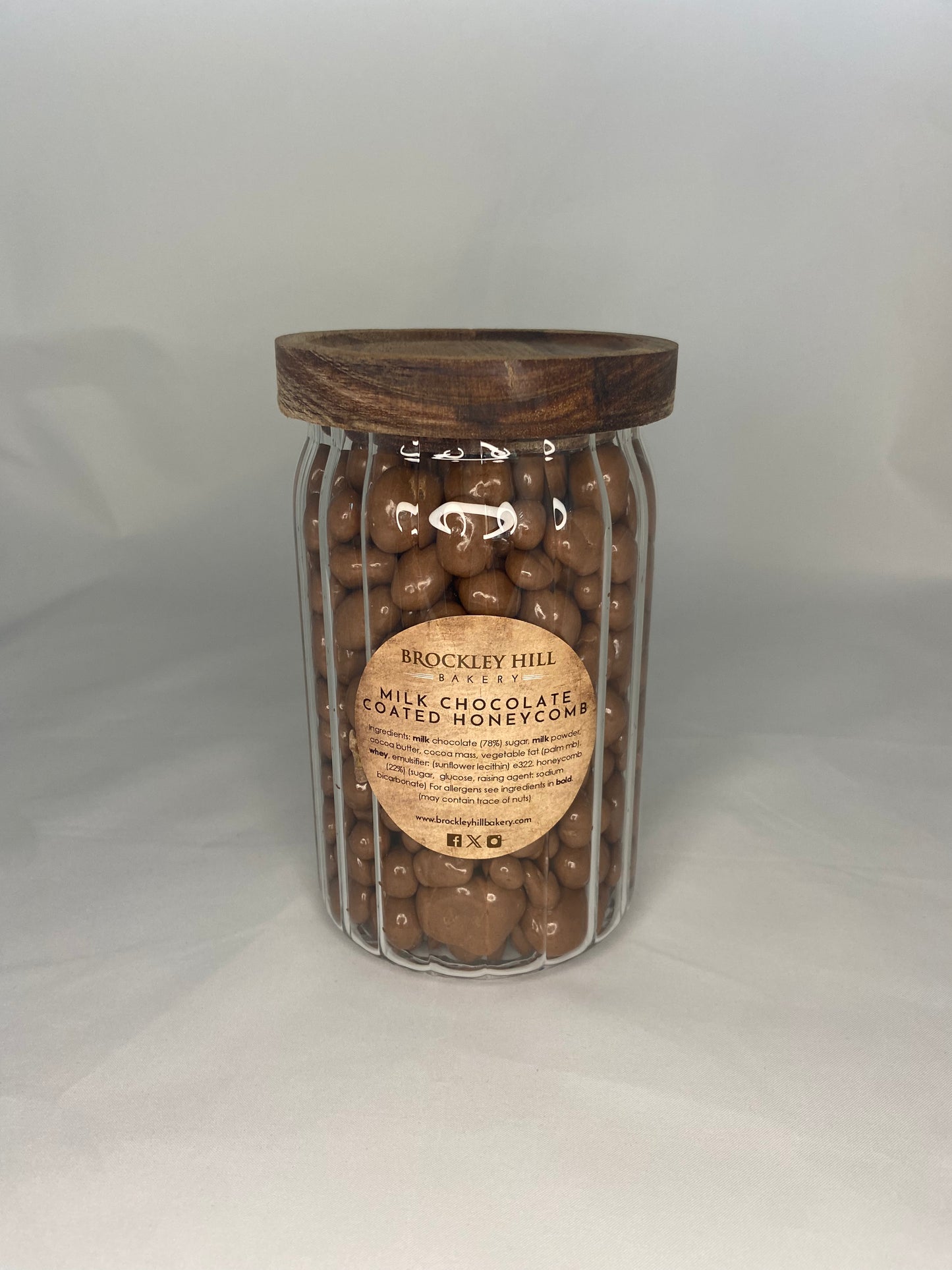 Milk Chocolate Honeycomb Bites in Glass Jars